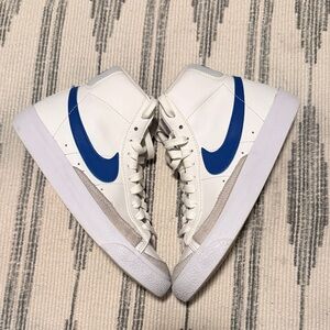 Nike Women’s White and Blue Sneakers